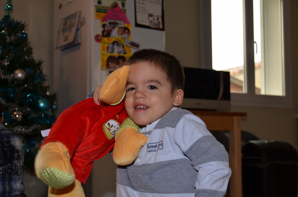 Quentin fait câlin à Winnie !!!!